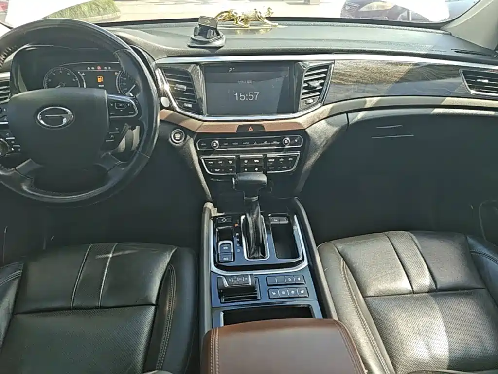 GAC Motor Trumpchi GS8 2017 — фото 14