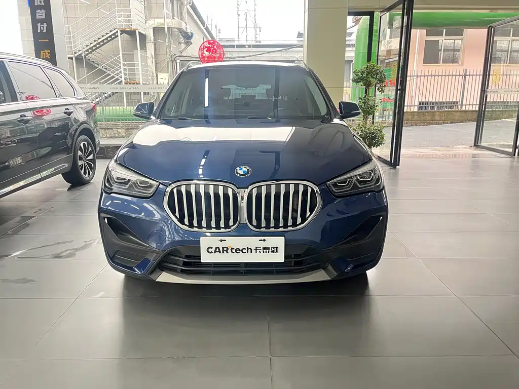 BMW X1 2022 — фото 2