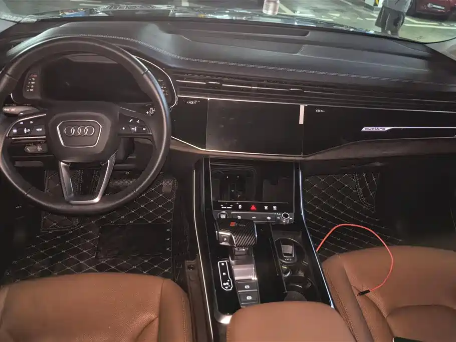 Audi Q7 2022 — фото 12