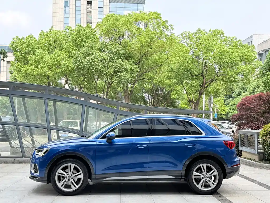 Audi Q3 2019 — фото 4