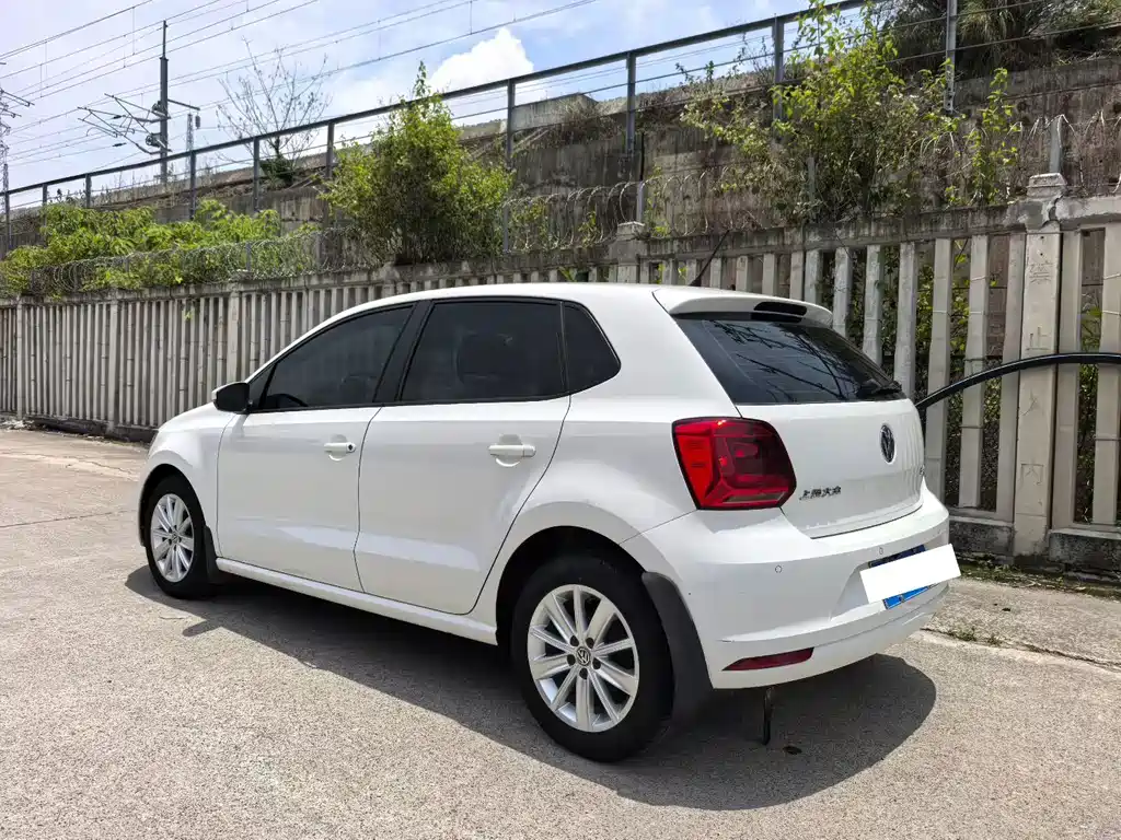 Volkswagen Polo 2016