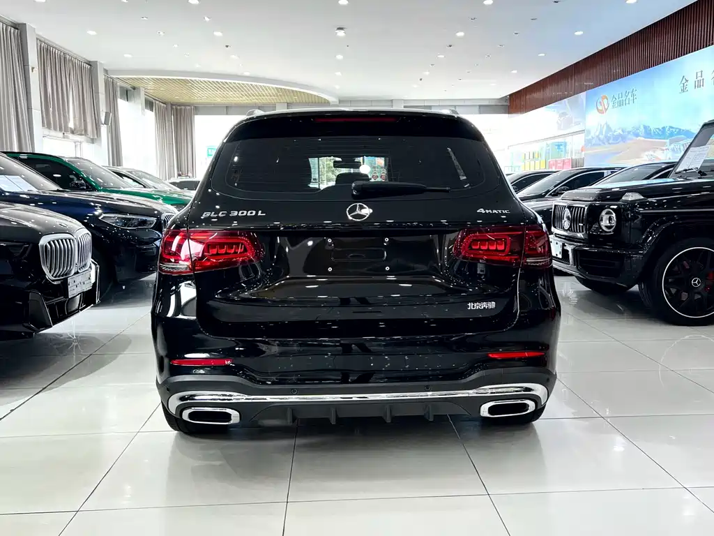 Mercedes-Benz GLC 2023