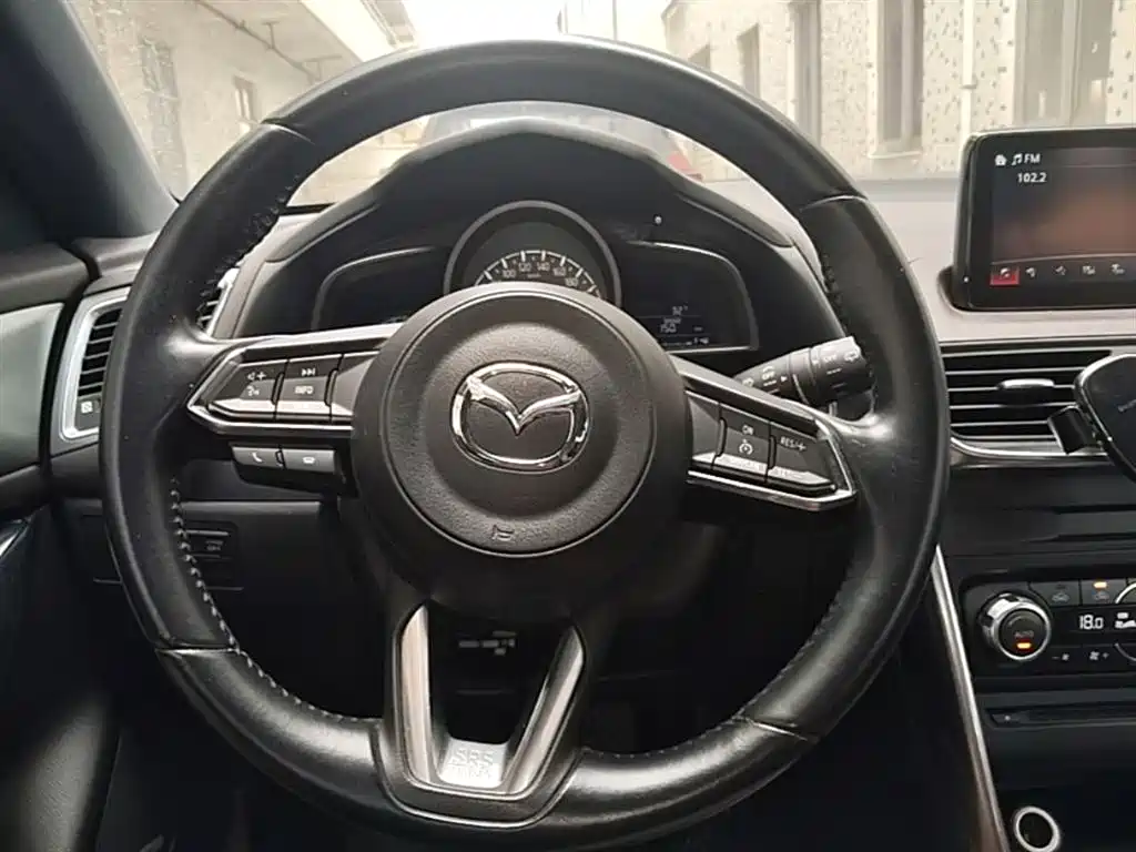 Mazda CX-4 2019 — фото 11