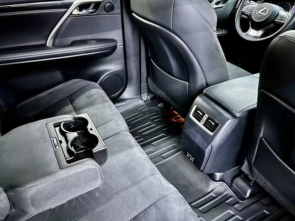 Lexus RX 2020