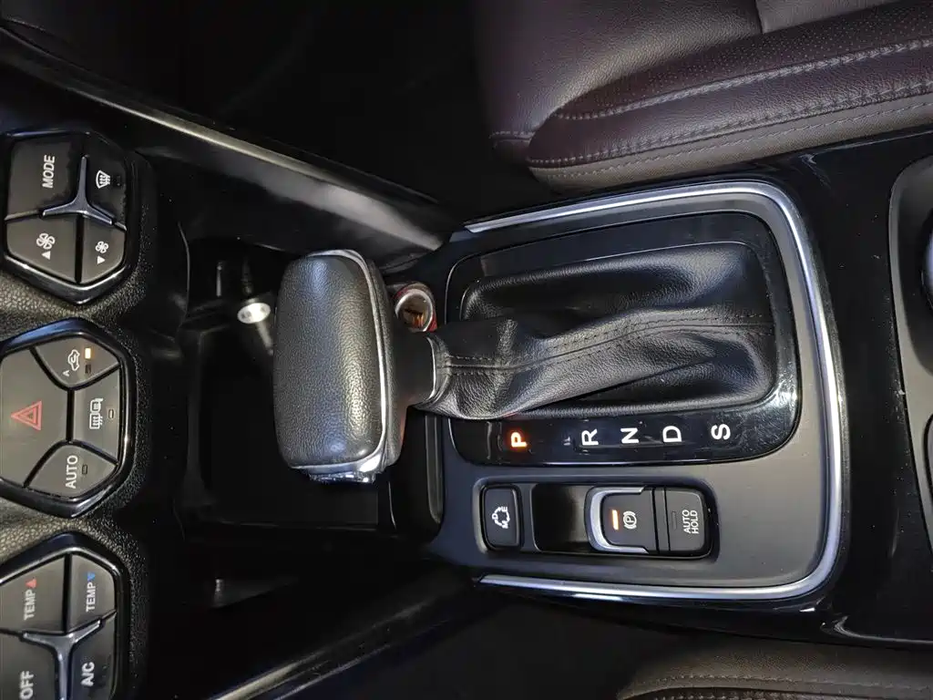 GAC Motor Trumpchi GS4 2019 — фото 14
