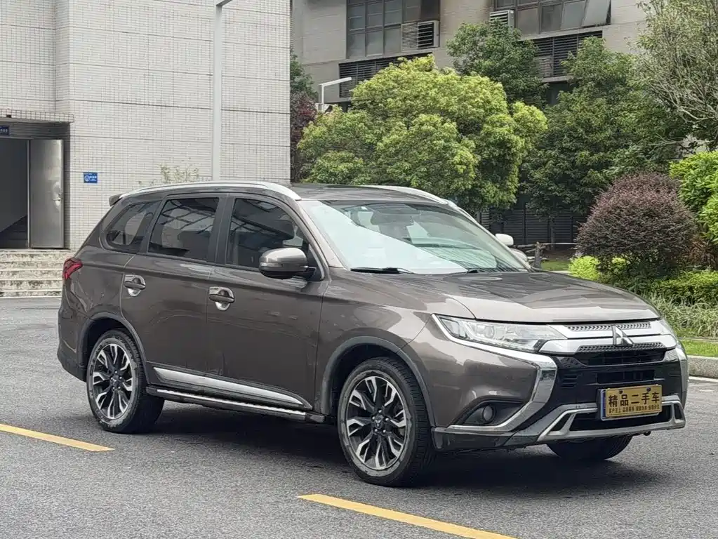 Mitsubishi Outlander 2019