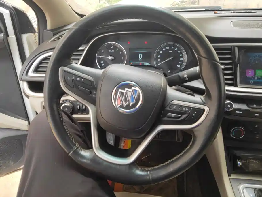 Buick Excelle 2018 — фото 15