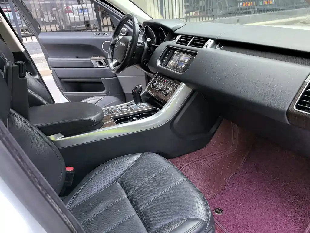 Land Rover Range Rover Sport 2016 — фото 12