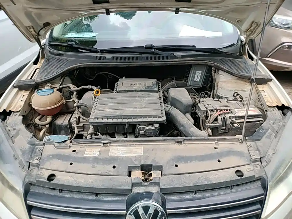 Volkswagen Jetta 2015 — фото 20