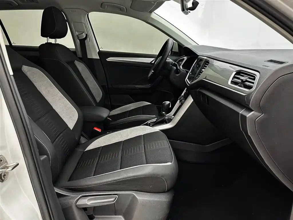 Volkswagen T-Roc 2022 — фото 21