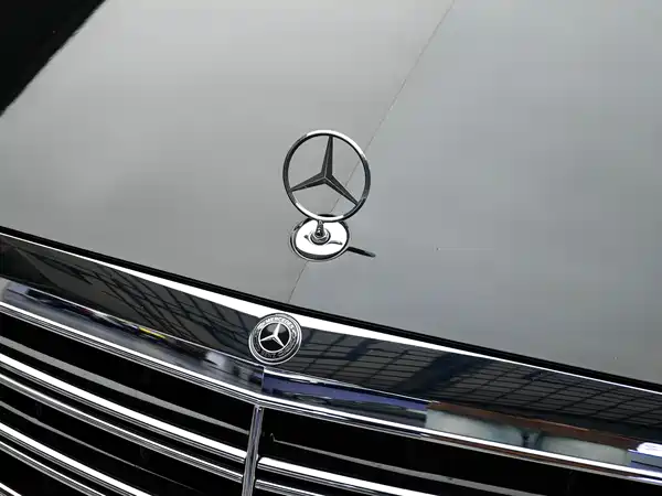 Mercedes-Benz S-Class 2020