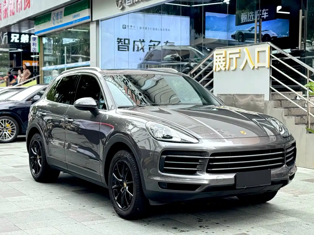 Porsche Cayenne 2019 — фото 3