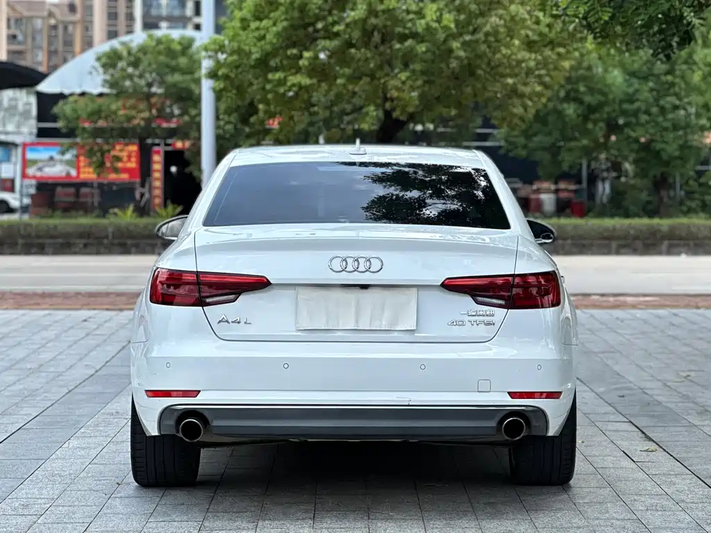 Audi A4L 2017 — фото 14