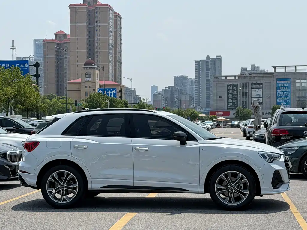 Audi Q3 2023