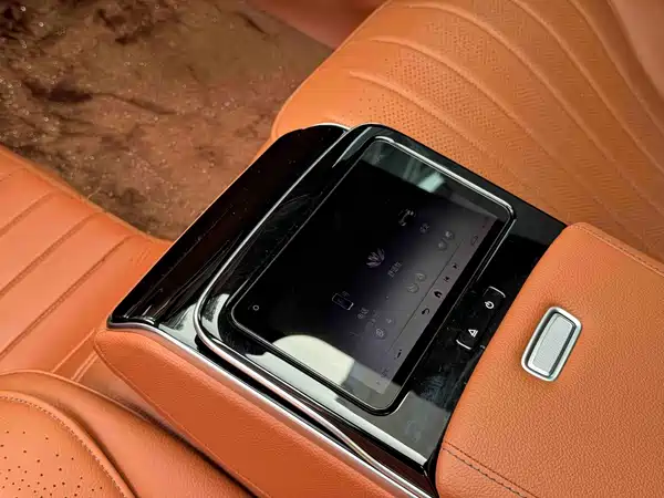 Mercedes-Benz S-Class 2023