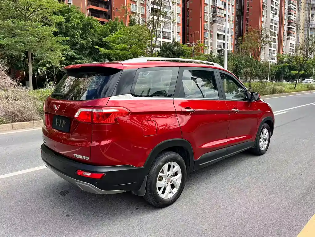 Wuling Hongguang S3 2018 — фото 6