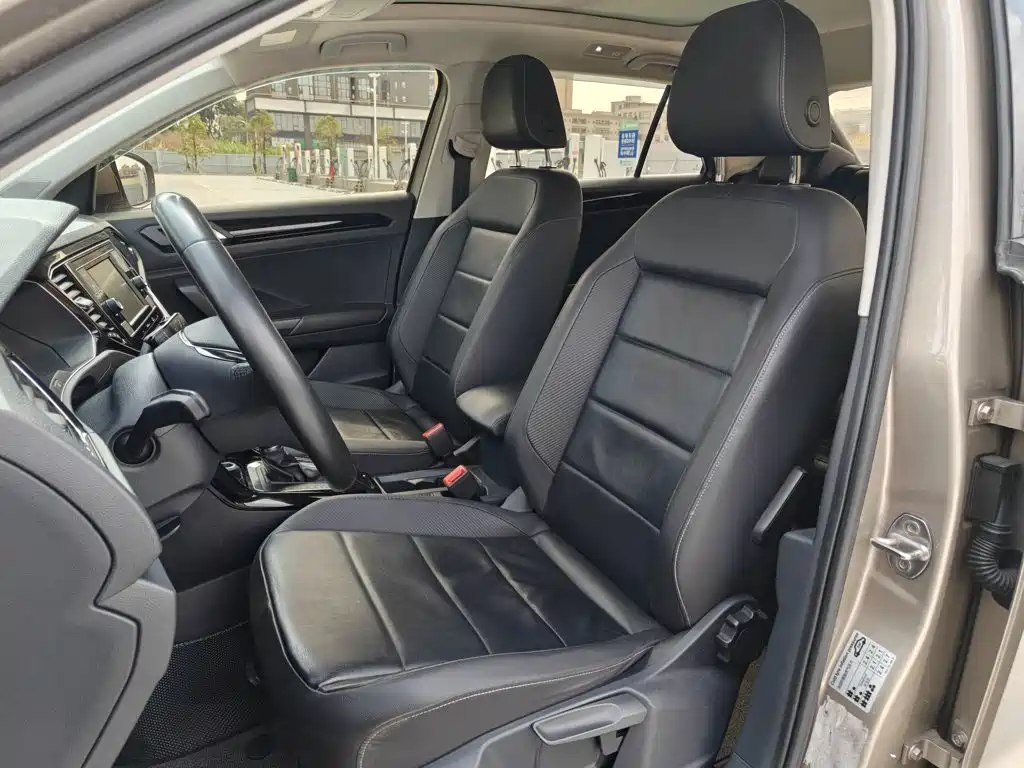 Volkswagen T-Roc 2018