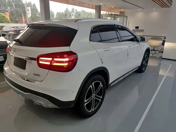 Mercedes-Benz GLA 2018