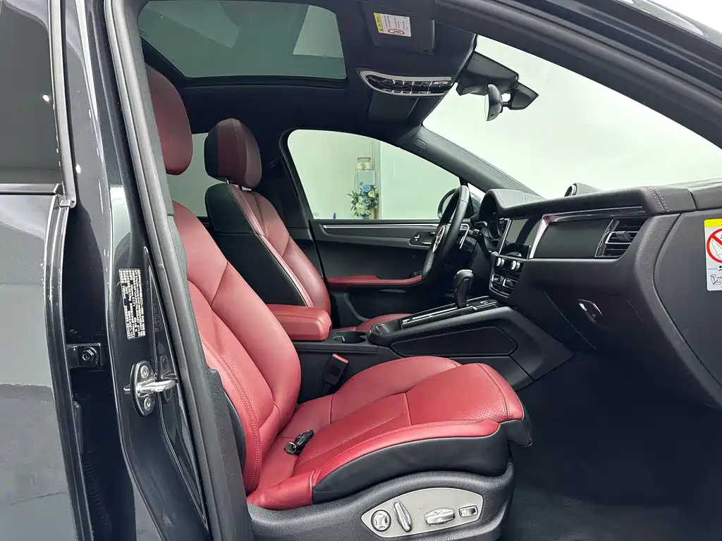 Porsche Macan 2022 — фото 13