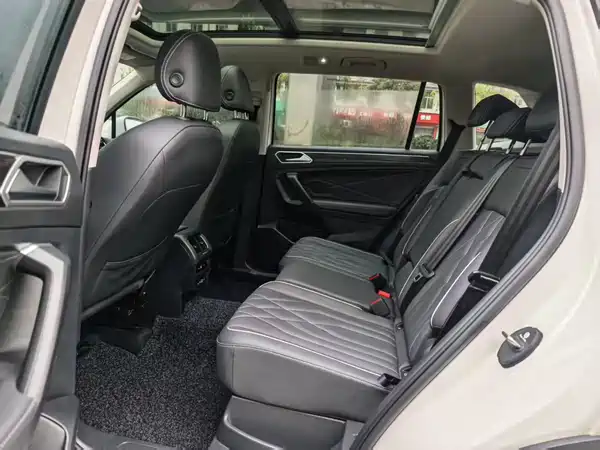 Volkswagen Tiguan L 2022