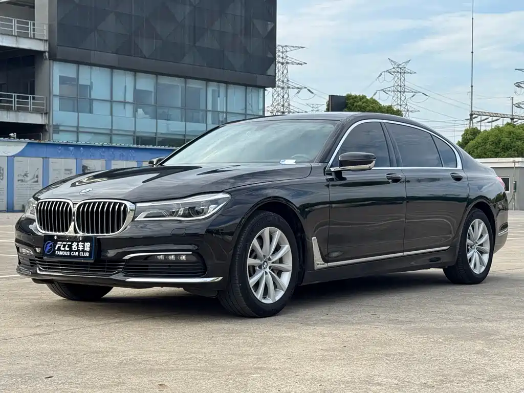 BMW 7 Series 2017 — фото 1