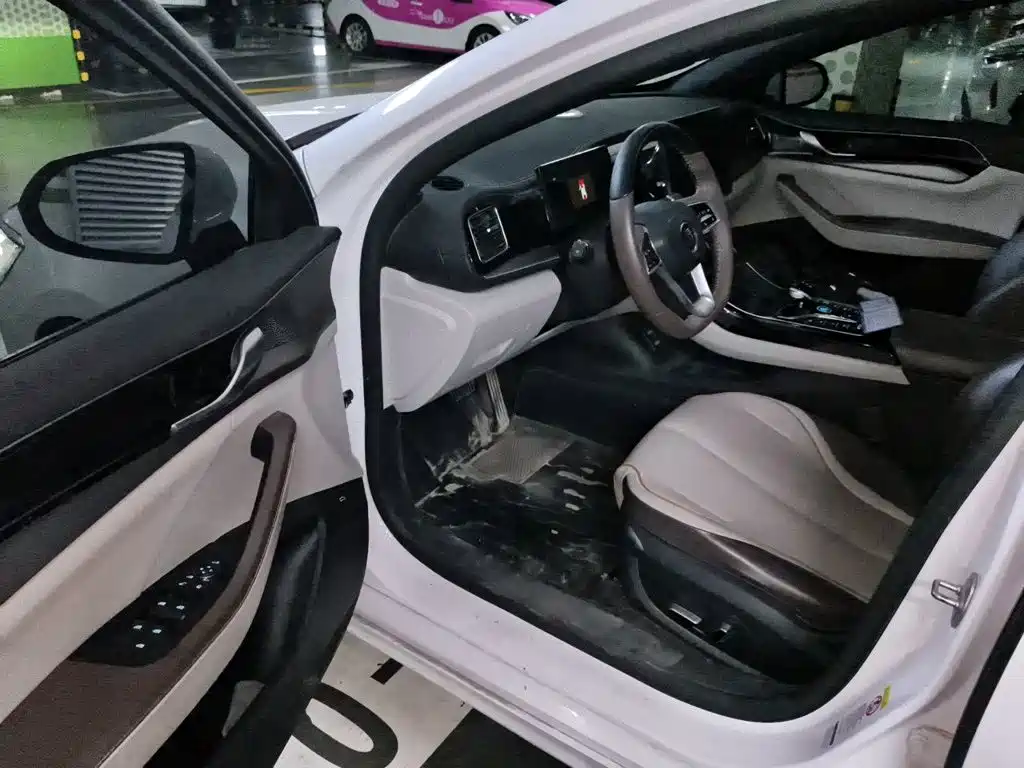 BYD Qin PLUS 2023 — фото 13