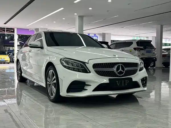 Mercedes-Benz C-Class 2021
