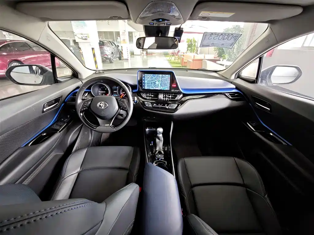 Toyota C-HR 2023 — фото 23
