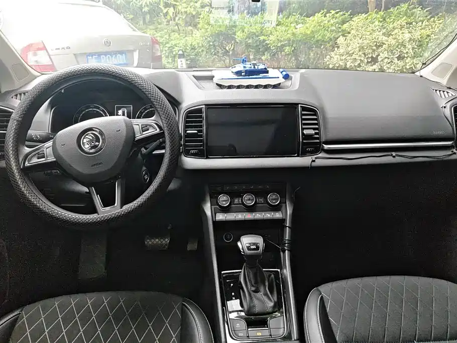 Skoda Karoq 2019 — фото 12