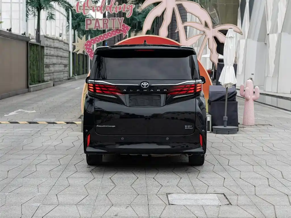 Toyota Alphard 2024 — фото 5