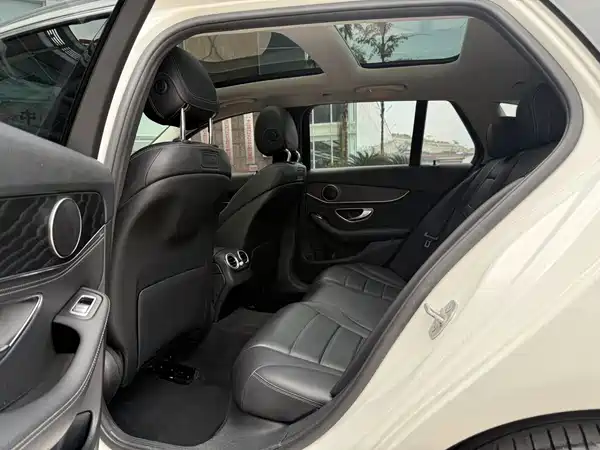Mercedes-Benz C-Class 2016