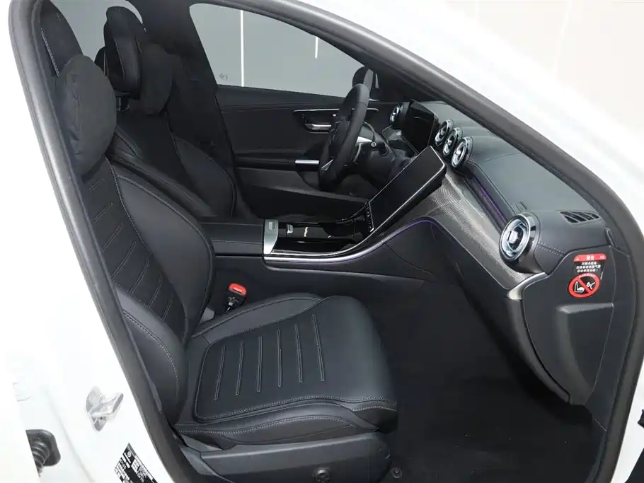 Mercedes-Benz C-Class 2025 — фото 14