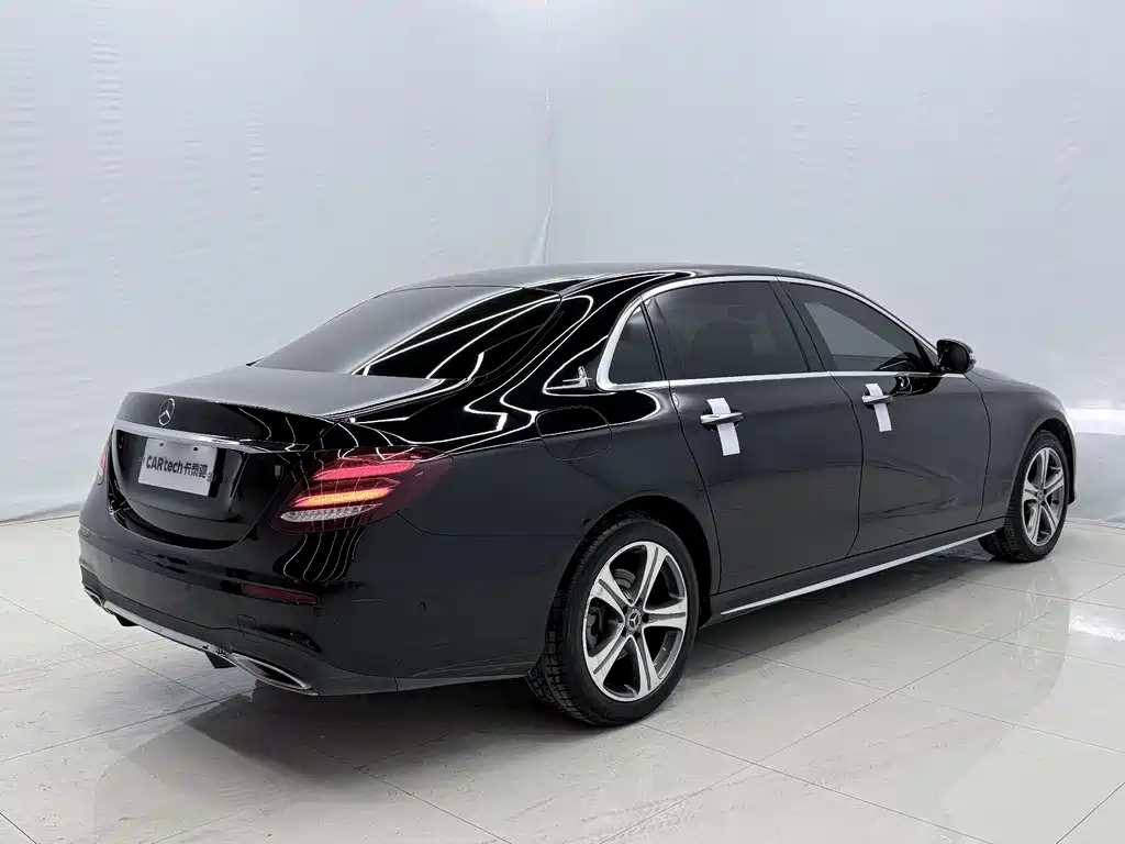 Mercedes-Benz E-Class 2019 — фото 9