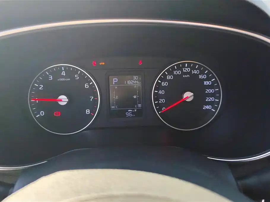 Kia KX3 2015 — фото 14