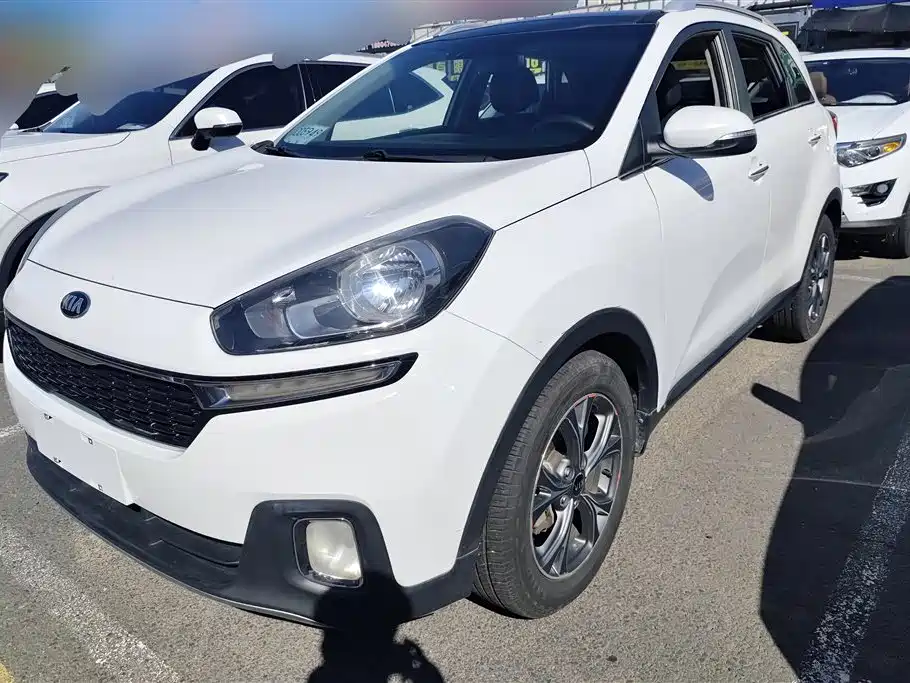 Kia KX3 2015 — фото 1