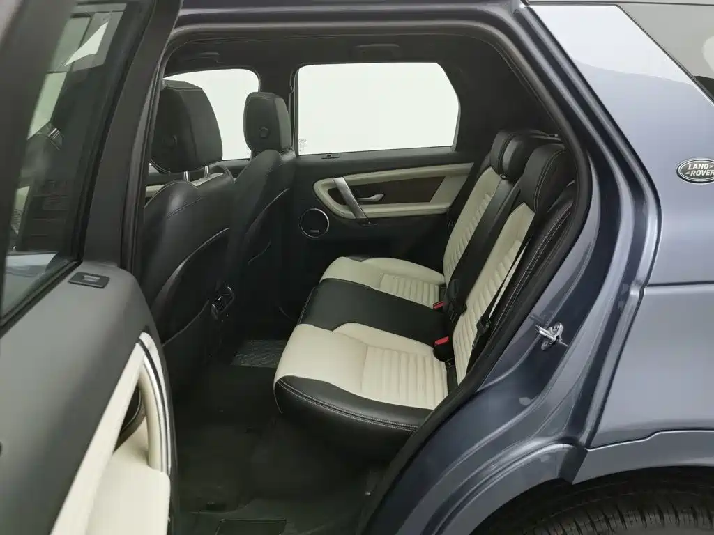 Land Rover Discovery Sport 2021 — фото 15