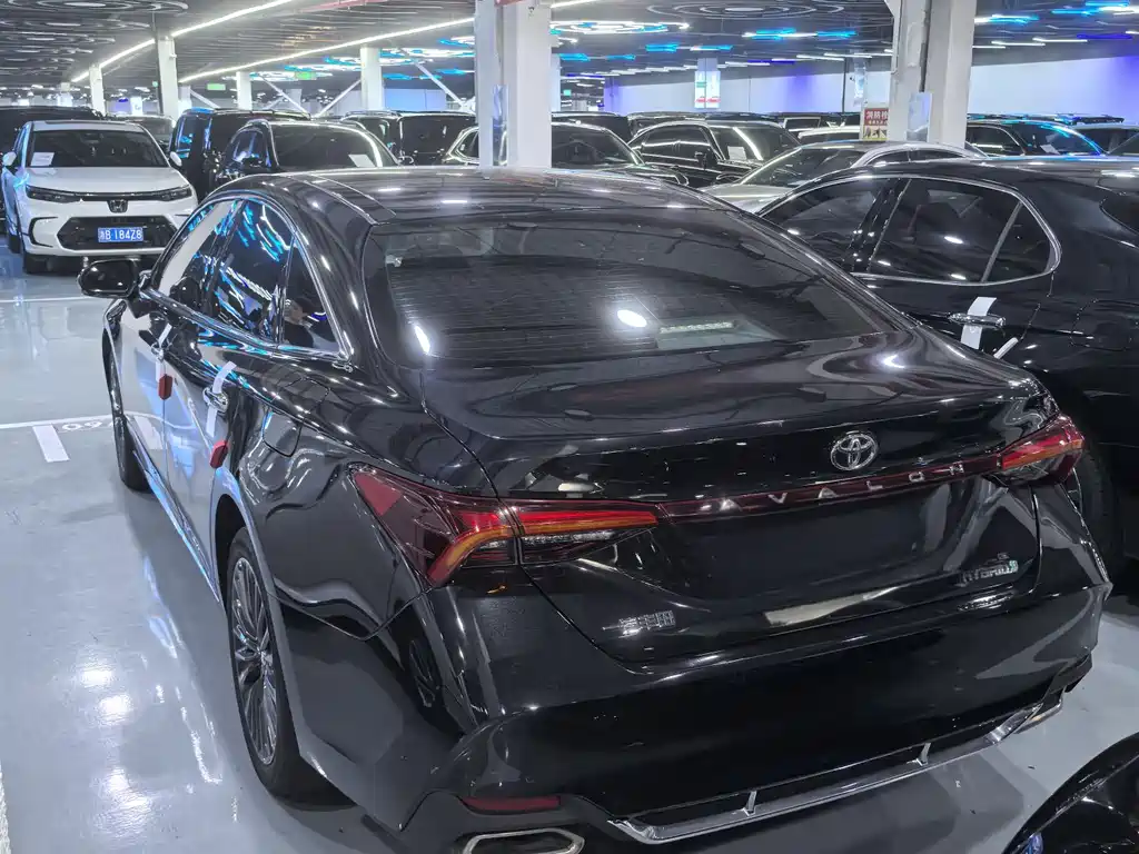 Toyota Avalon 2022 — фото 12