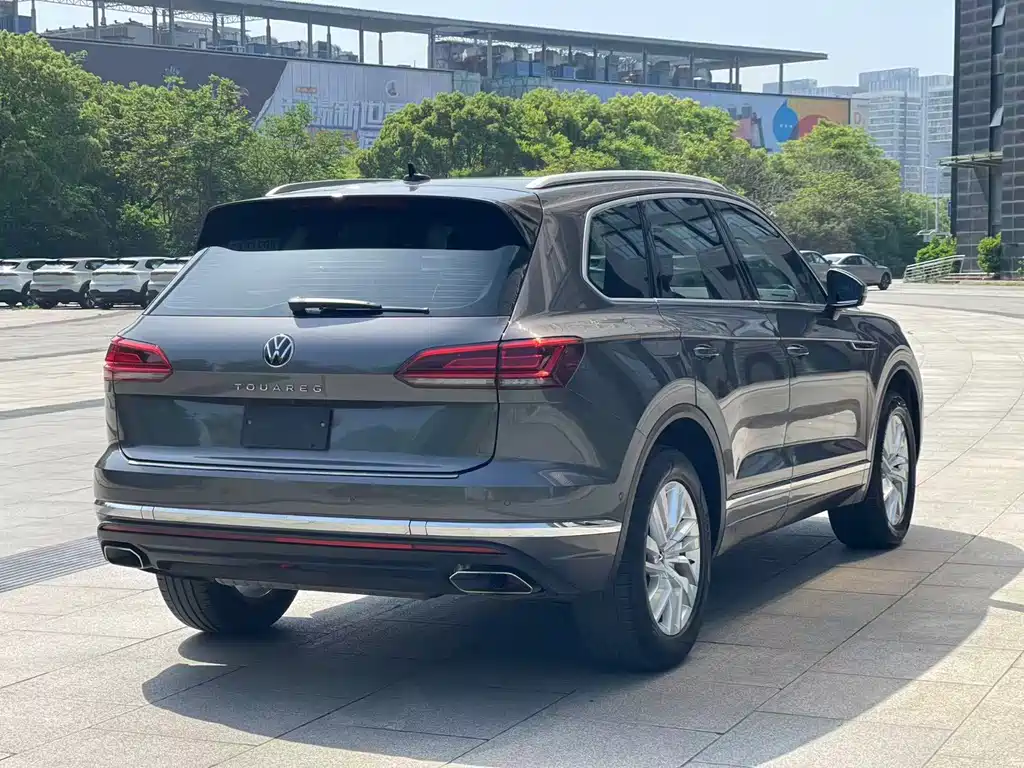 Volkswagen Touareg 2021 — фото 4