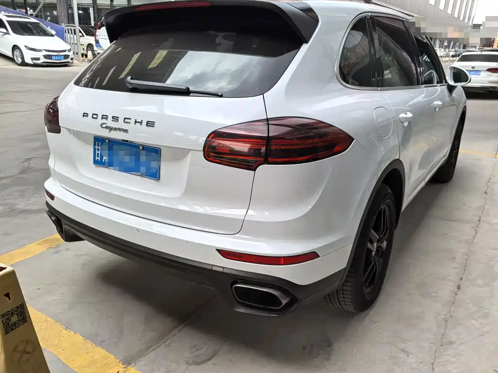 Porsche Cayenne 2017 — фото 6