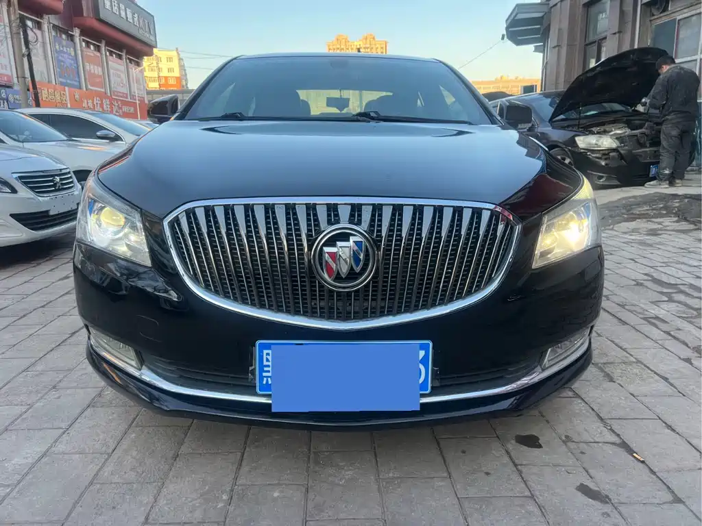 Buick LaCrosse 2015 — фото 2
