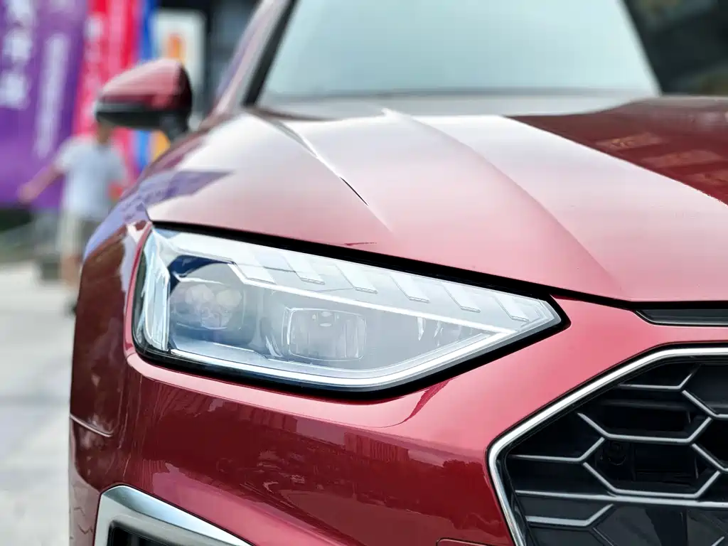 Audi A4L 2021 — фото 8