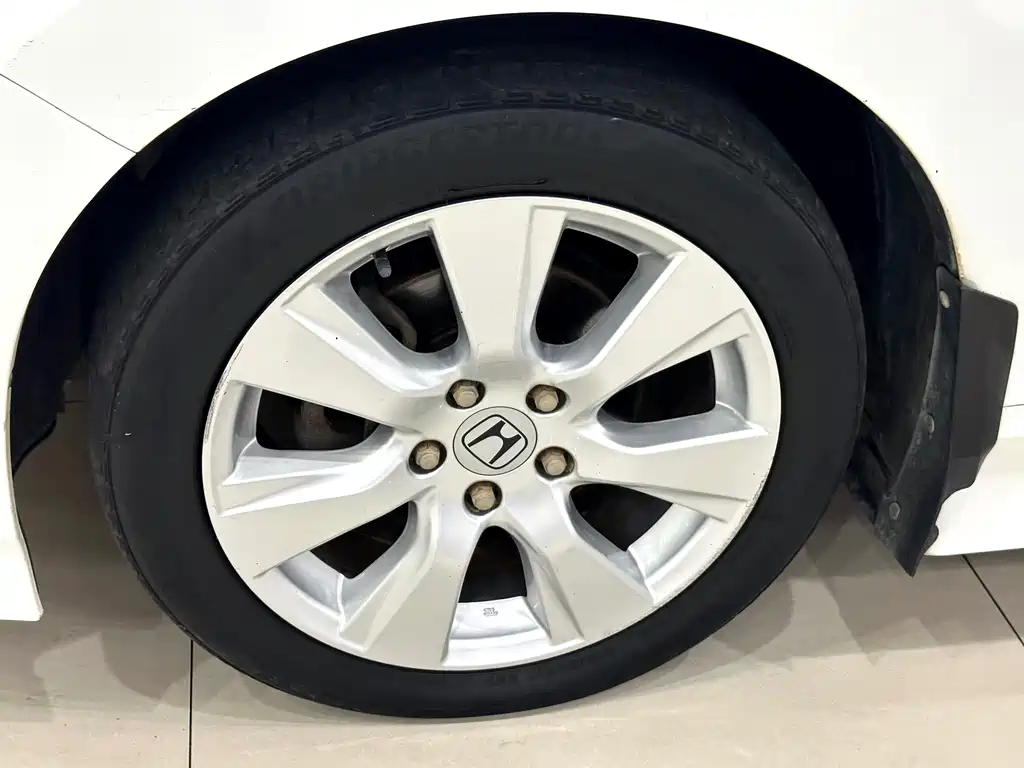 Honda Jade 2015 — фото 15