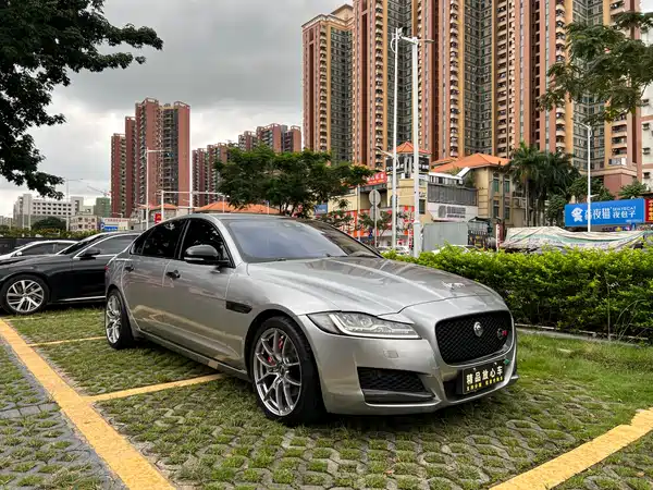 Jaguar XFL 2018