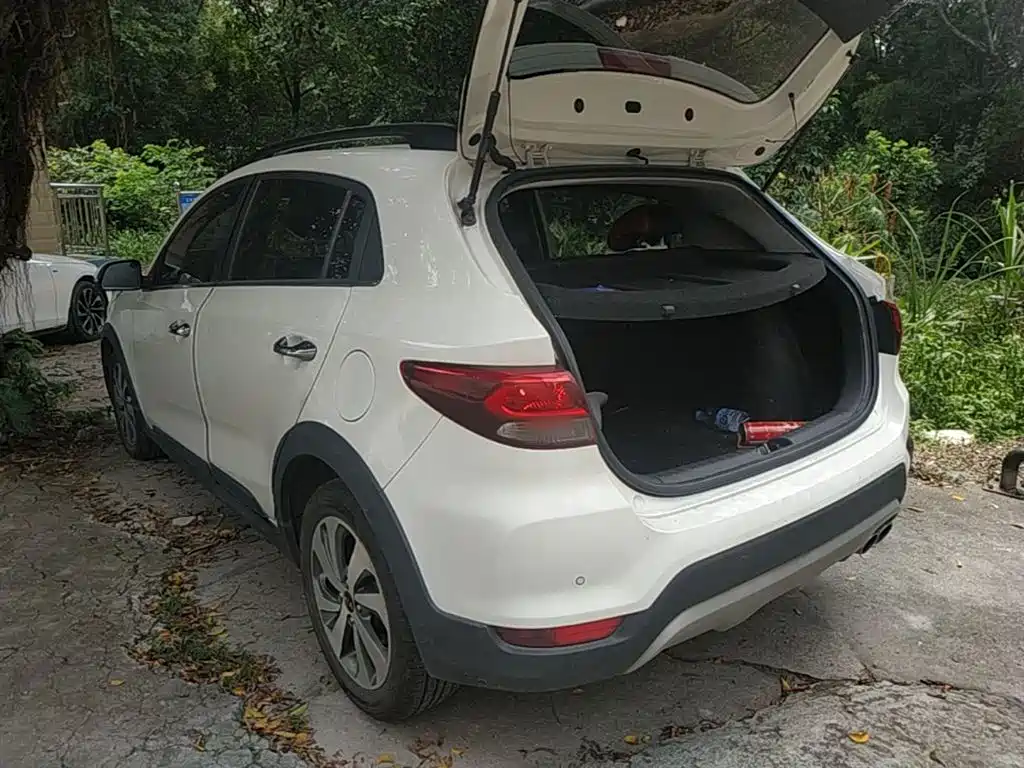 Kia KX Cross 2018 — фото 5