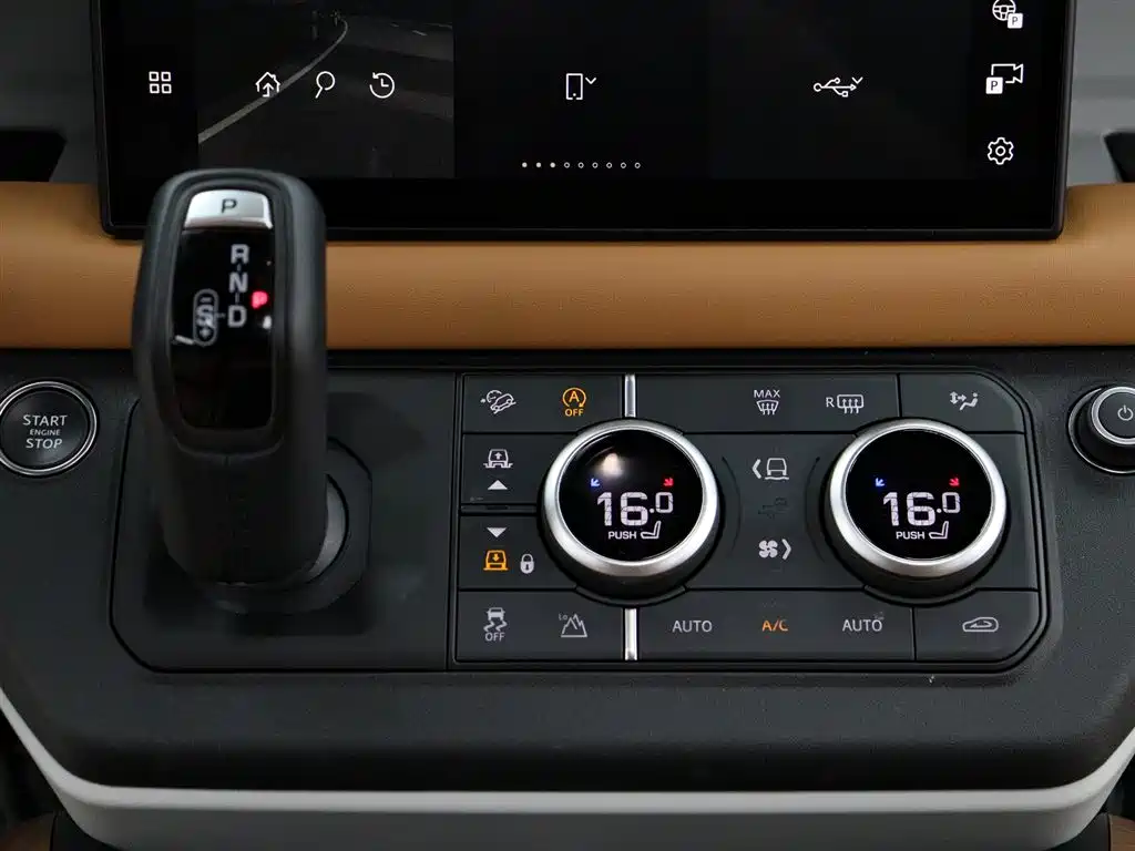 Land Rover Defender 2024 — фото 21