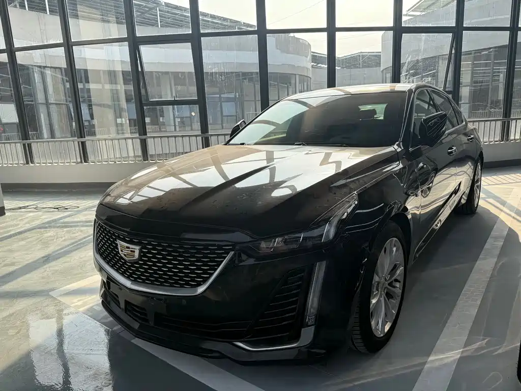 Cadillac CT5 2021 — фото 1