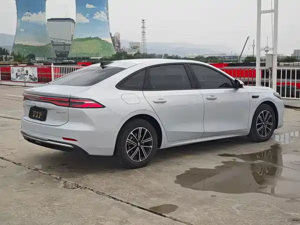 Geely Galaxy A7 EM 2025