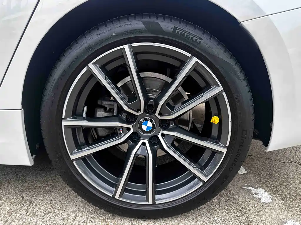 BMW 3 Series 2021 — фото 10