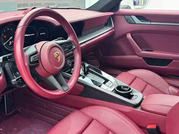 Porsche 911 2023