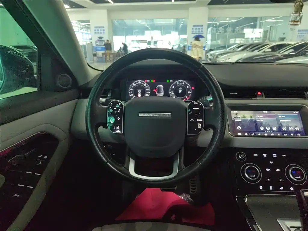 Land Rover Evoque 2020 — фото 7